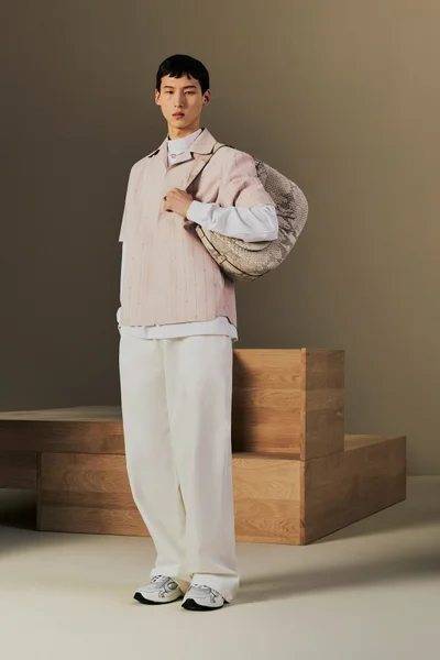 Look 10